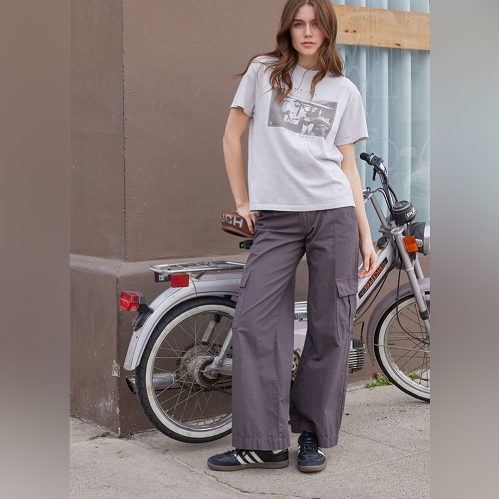 Brandy Melville Kyle Cargo Pants